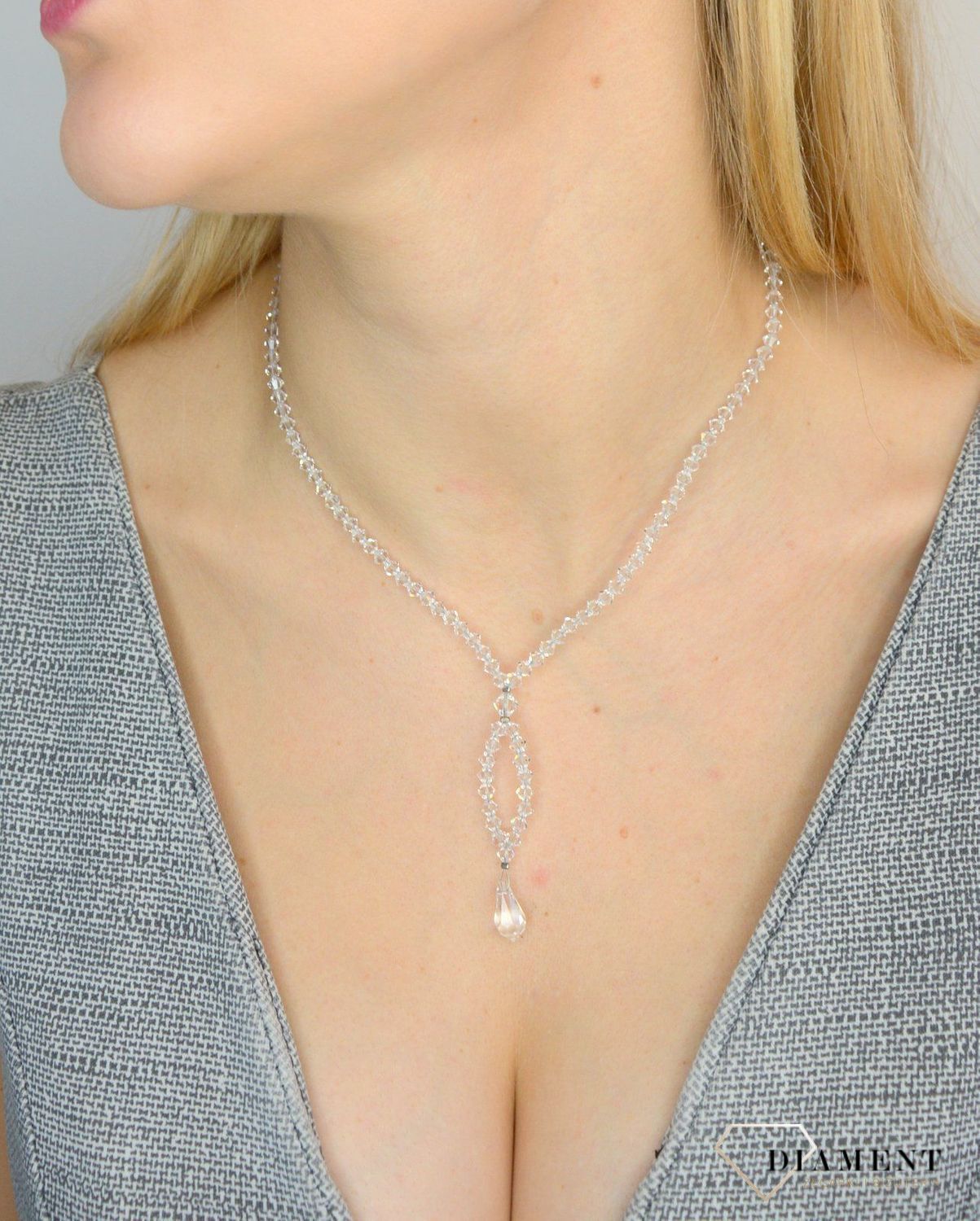 Naszyjnik srebrny z elementami Swarovskiego 'Kolia ślubna'. Naszyjnik z elementami Swarovskiego NR 485  Biżuteria naszyjnik Swarovski Radziszewska. Wykonana ze srebra próby 925 1.jpg